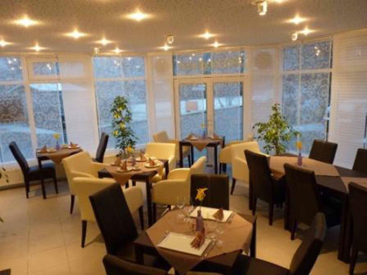 Cafe Und Pension Ringer Vilseck Εξωτερικό φωτογραφία